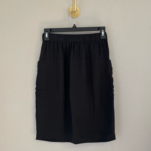 Rebecca Minkoff 100% Silk Pull-On Drawstring Skirt w/Pockets - Picture 3 of 11